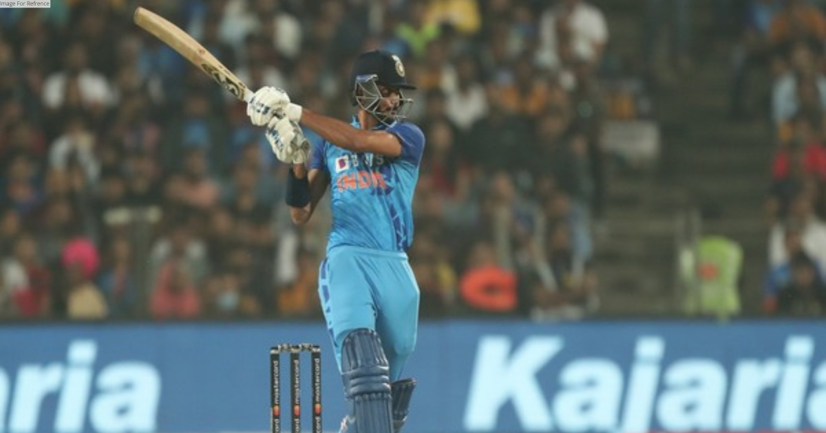 India lose to Sri Lanka by 16 runs in second T20I, series levelled at 1-1